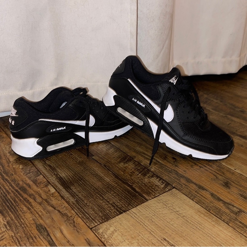 Black Nike AirMax